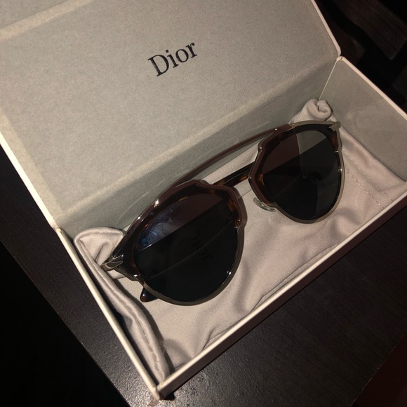Dior Sunglasses - Picture 2 of 5